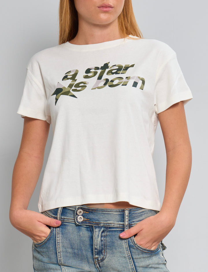 T-shirt panna boxy con scritta camouflage "a star is born" frontale