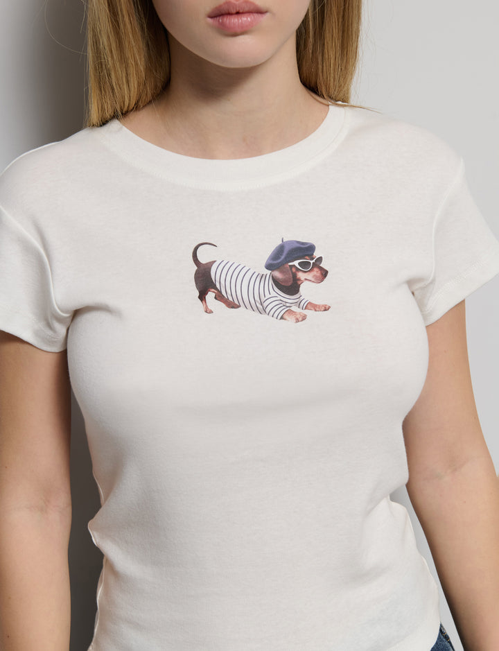 T-shirt panna con stampa bassotto