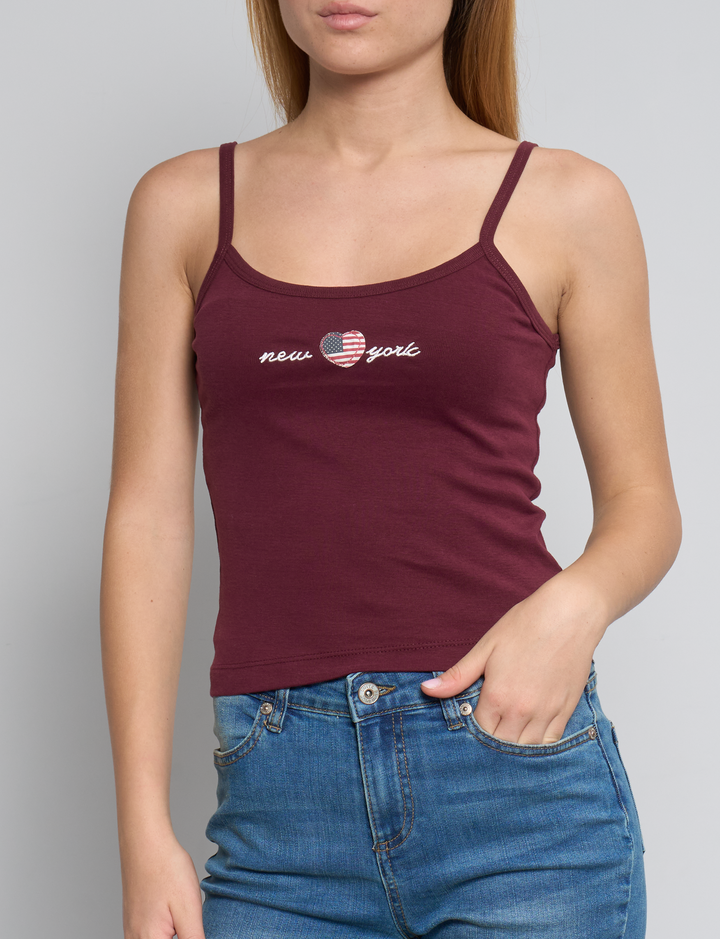 Top canotta bordeaux con grafiche New York dettaglio
