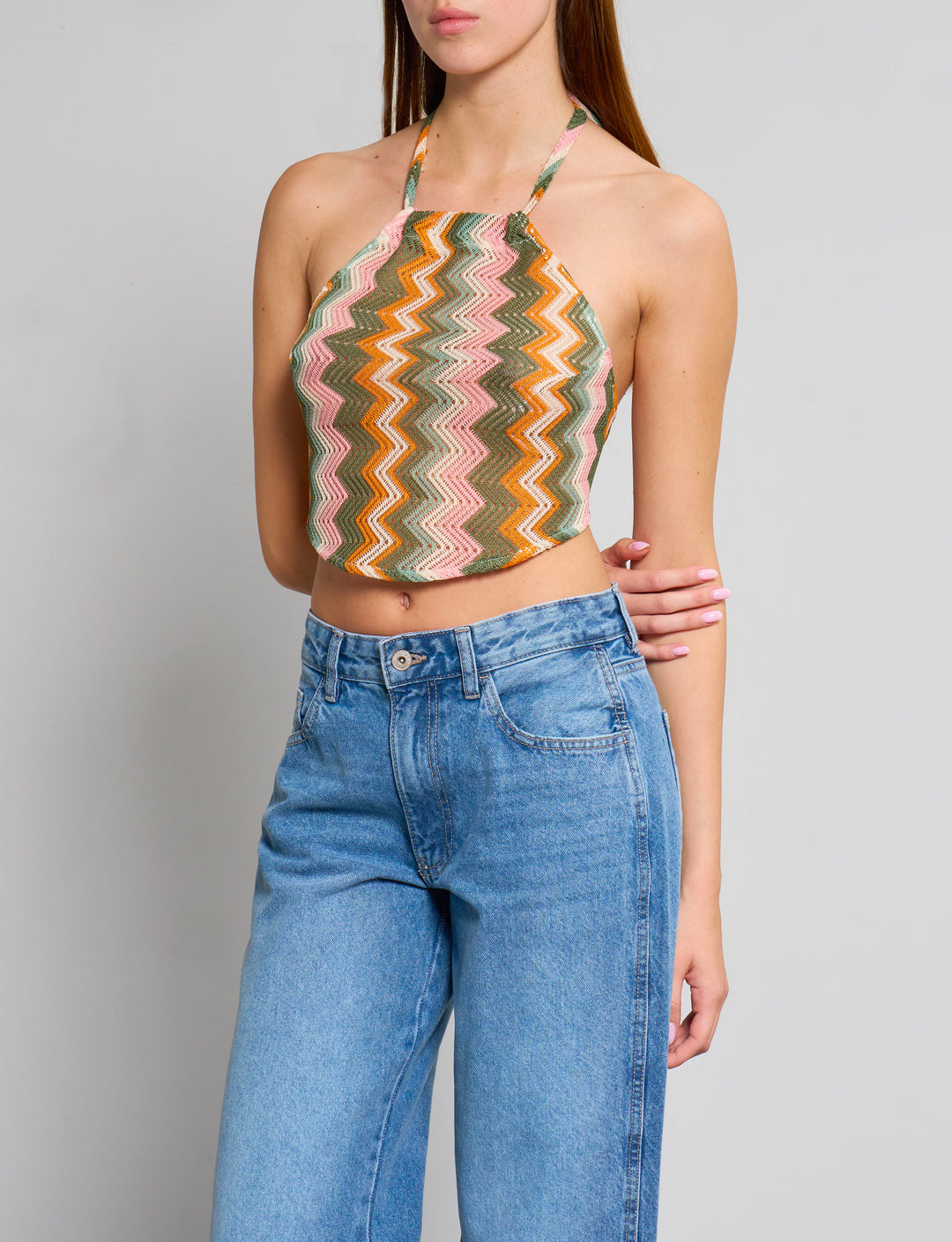 Top multicolor con fantasia a zig zag frontale