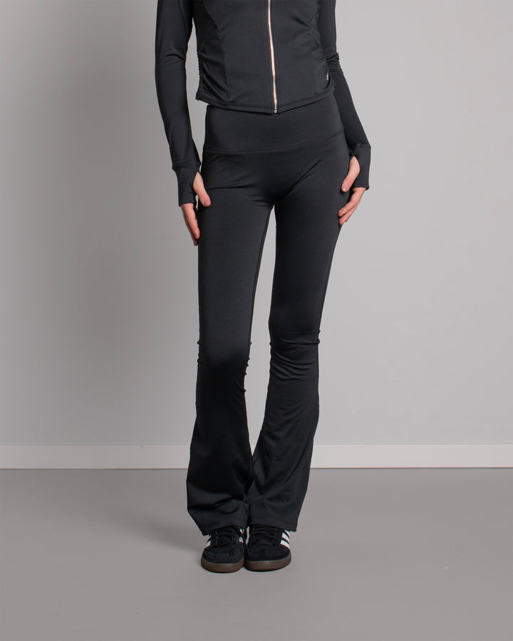 Yoga pant nero a zampa retro