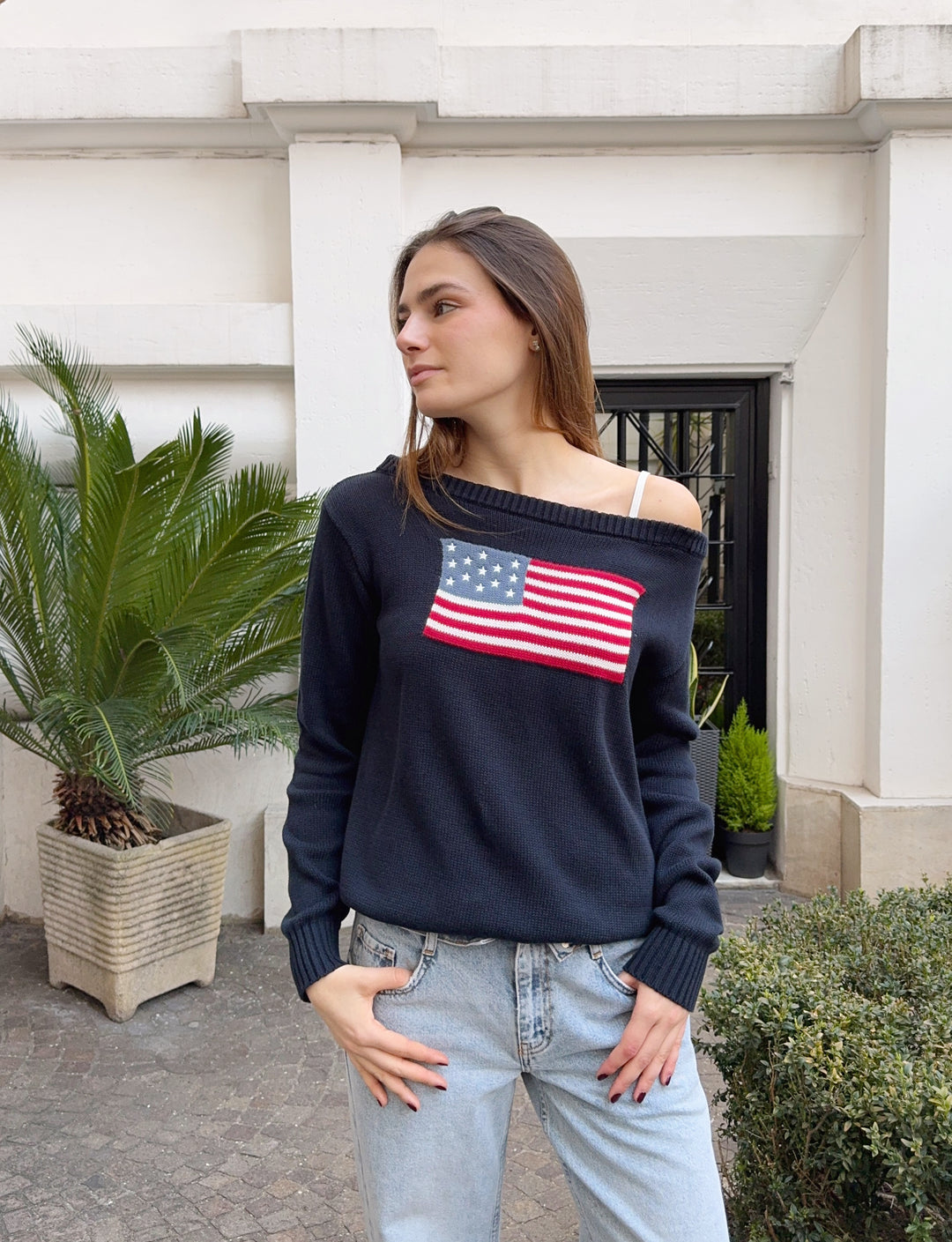 Maglione off-shoulder con bandiera USA