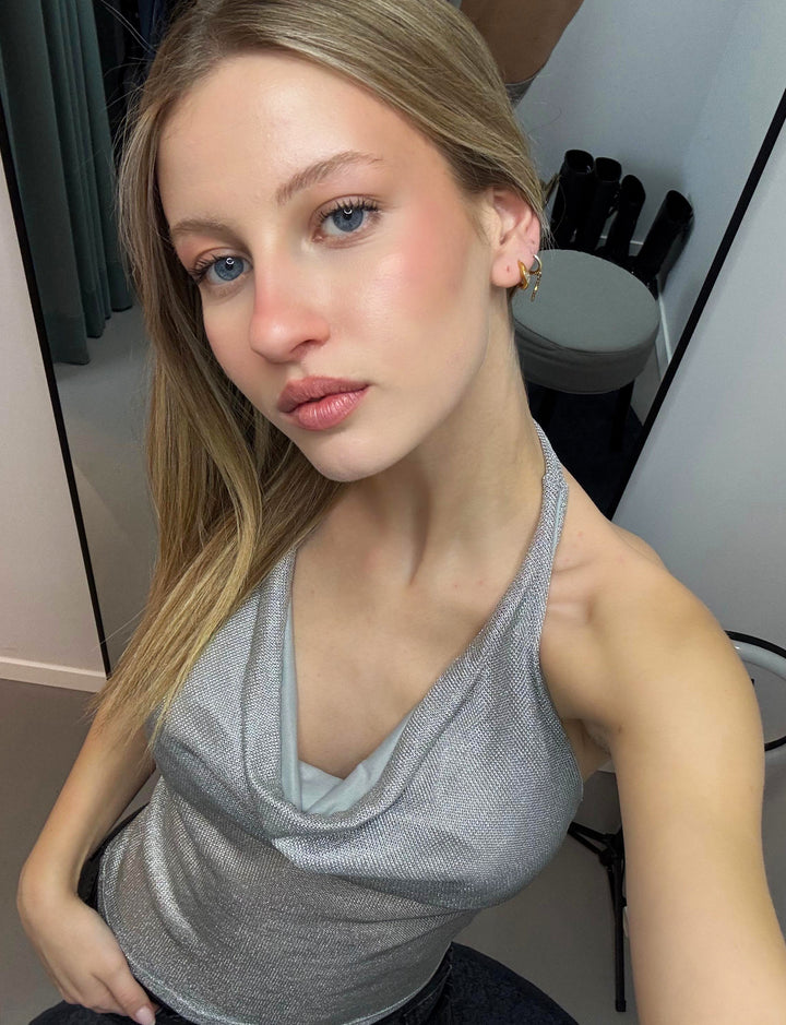 Top in maglia metallica scollo cappuccio